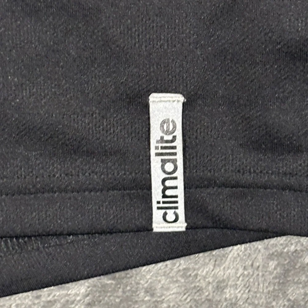 Adidas U of‎ L Polo Men’s Size 2XL